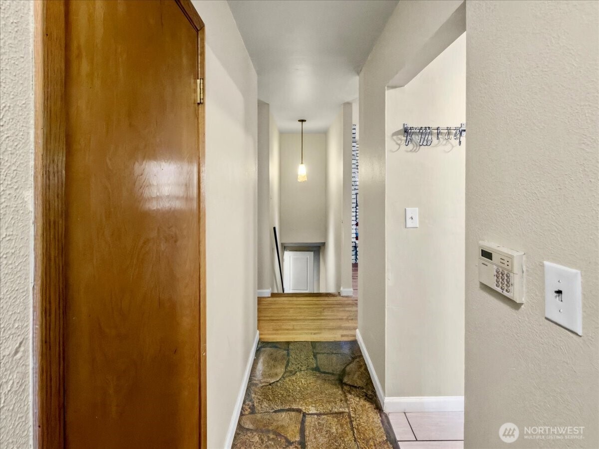 16901 SE 144th Street , Renton, WA 98059-7547