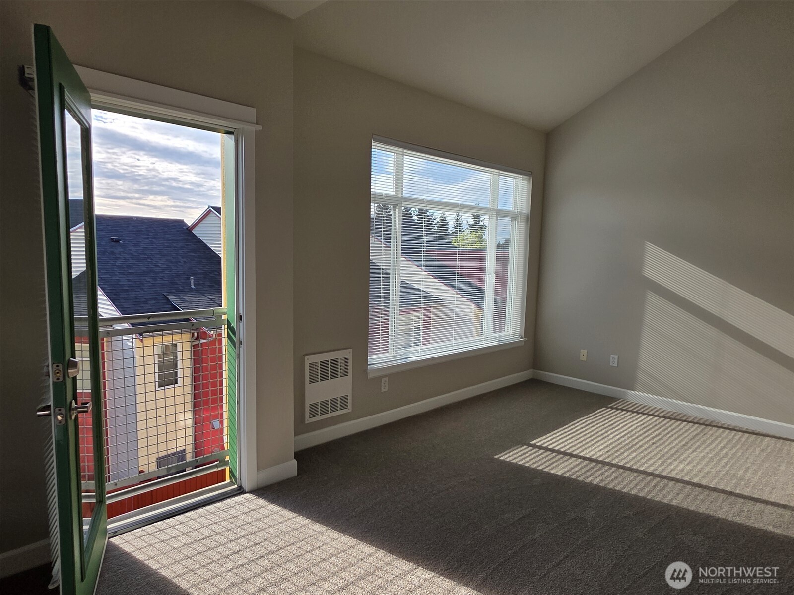 7422 Newcastle Golf Club Road #D, Newcastle, WA 98059