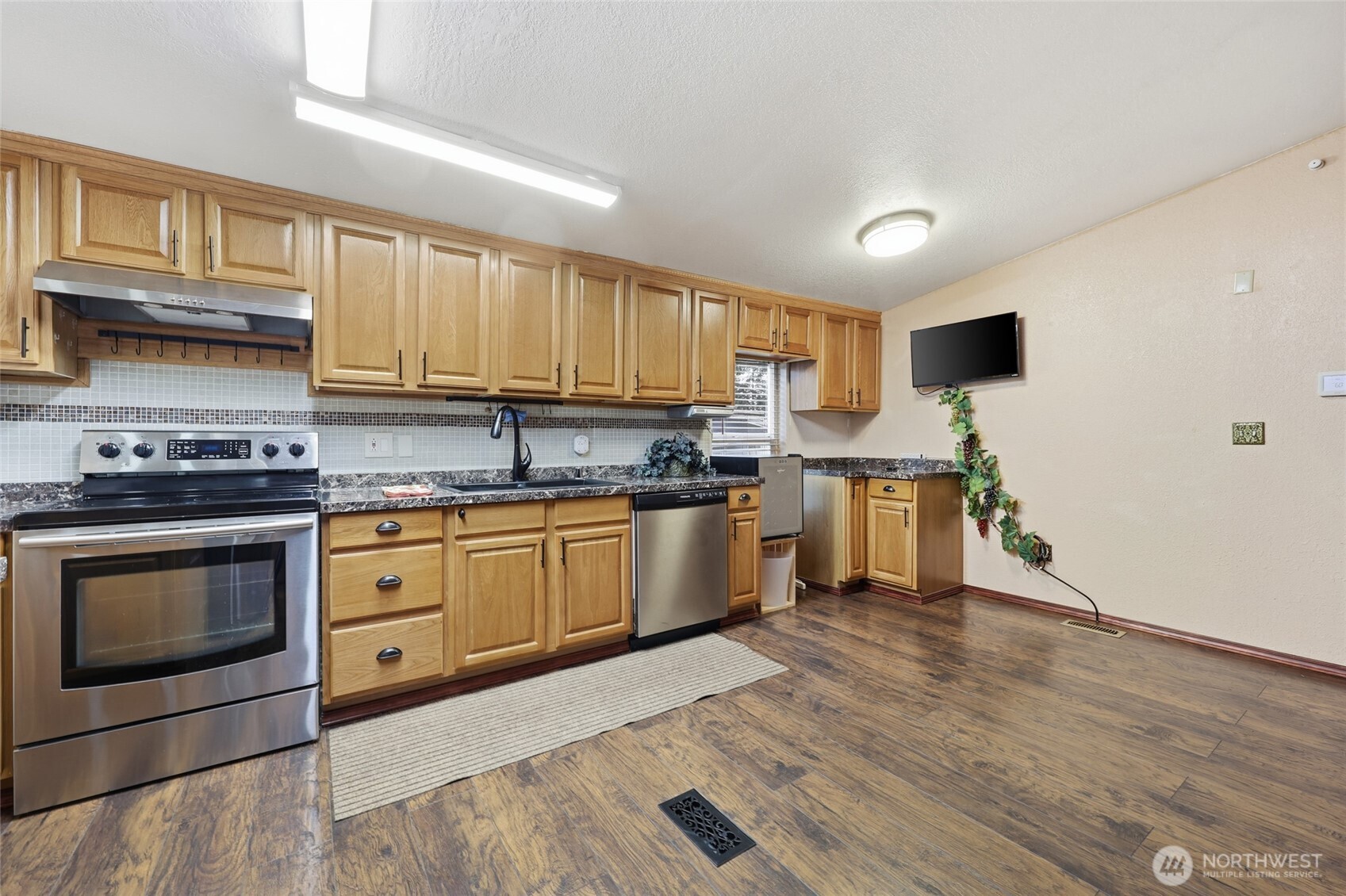 17340 Sargent Road SW #54, Rochester, WA 98579