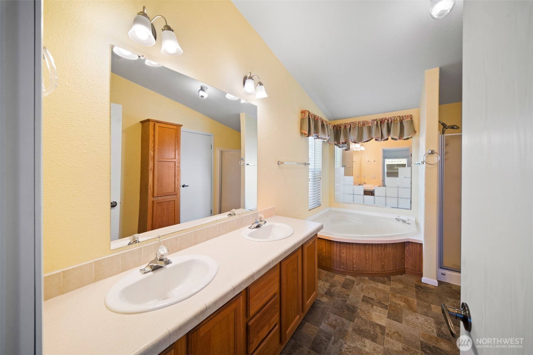 5402 52nd Lane SE, Lacey, WA 98503