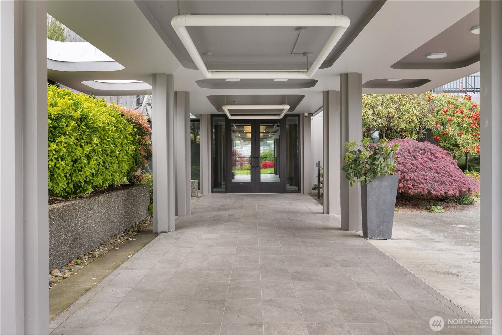 6533 Seaview Avenue NW #207A, Seattle, WA 98117