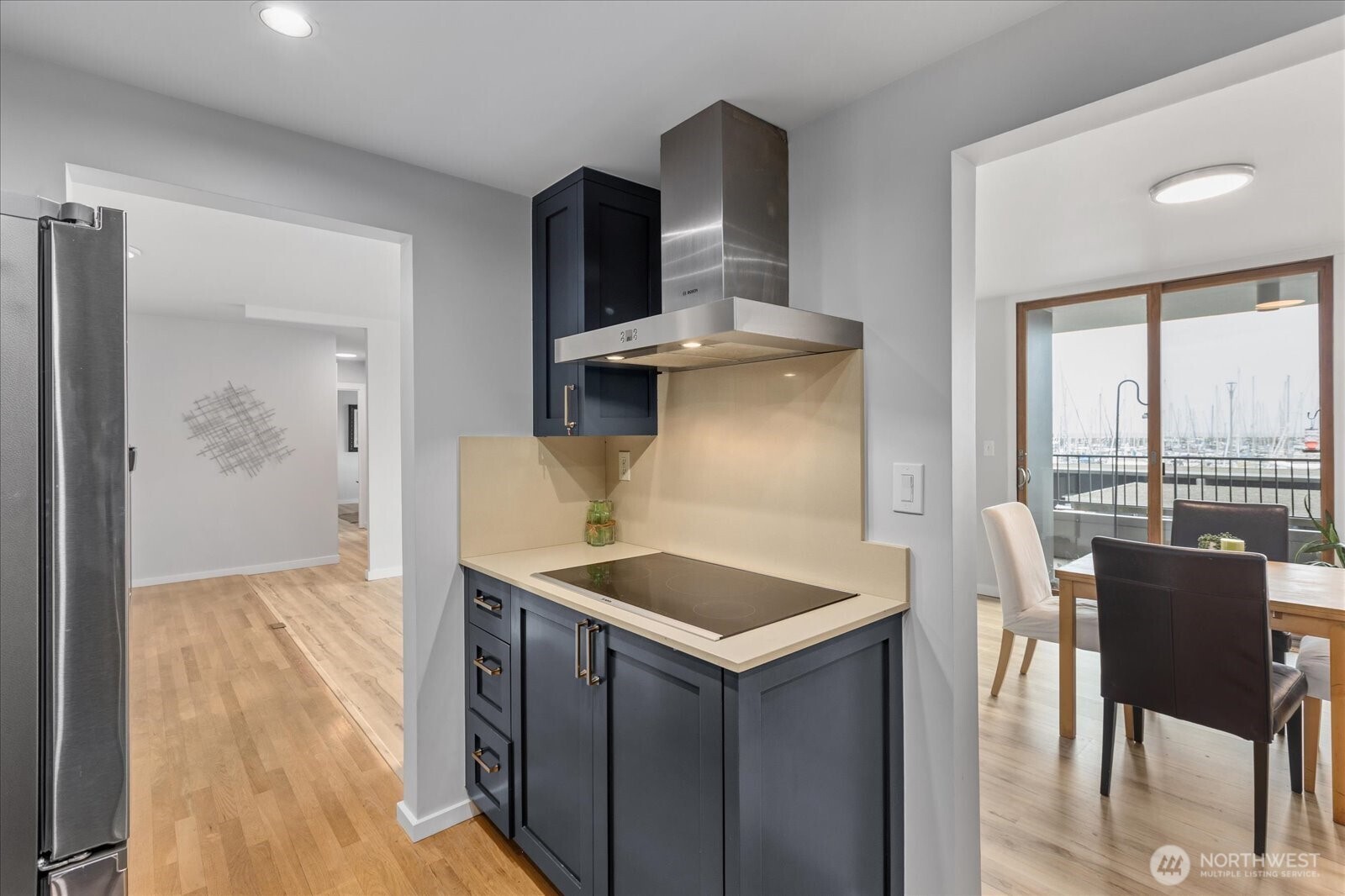 6533 Seaview Avenue NW #207A, Seattle, WA 98117