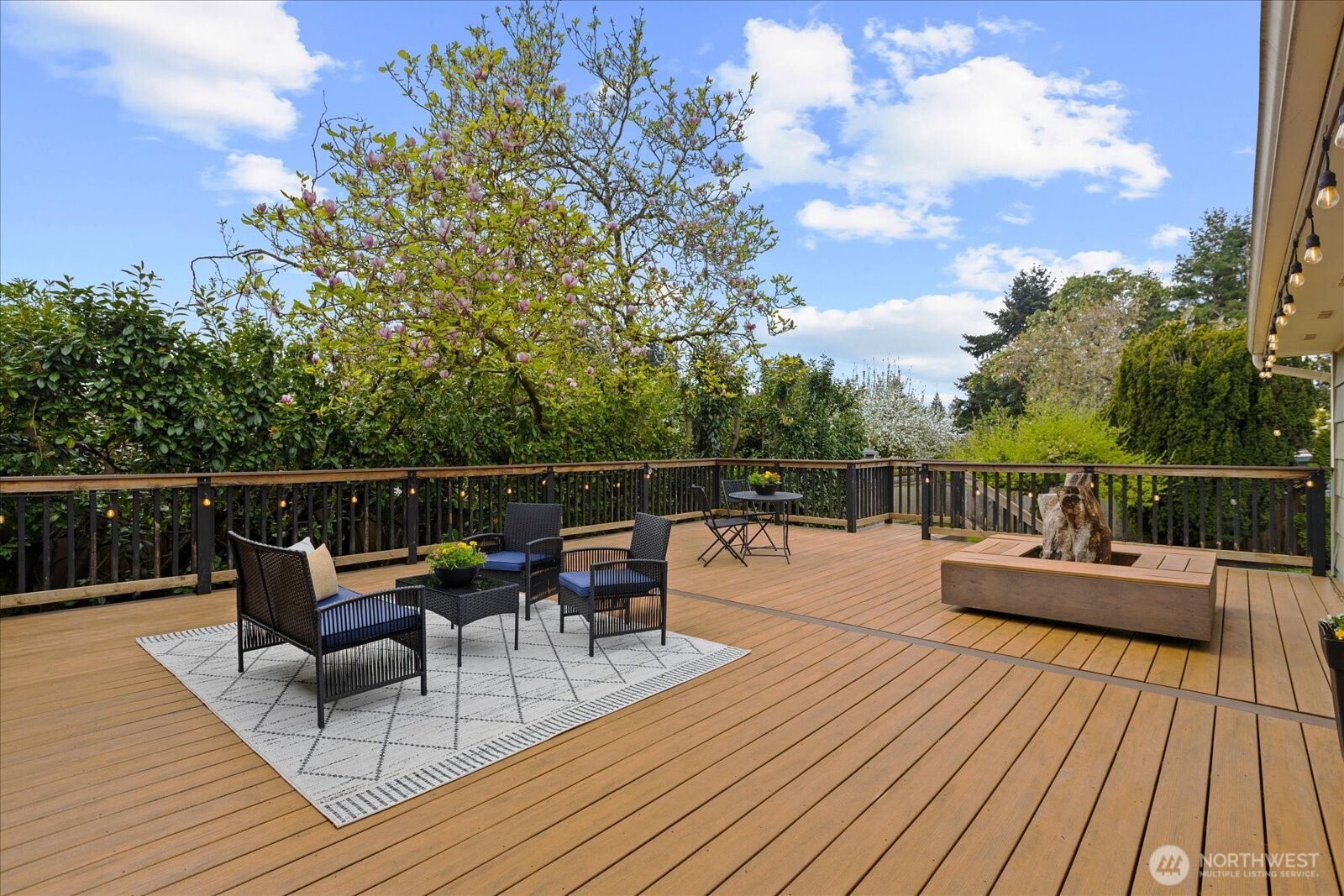 18015 12th Avenue NE, Shoreline, WA 98155