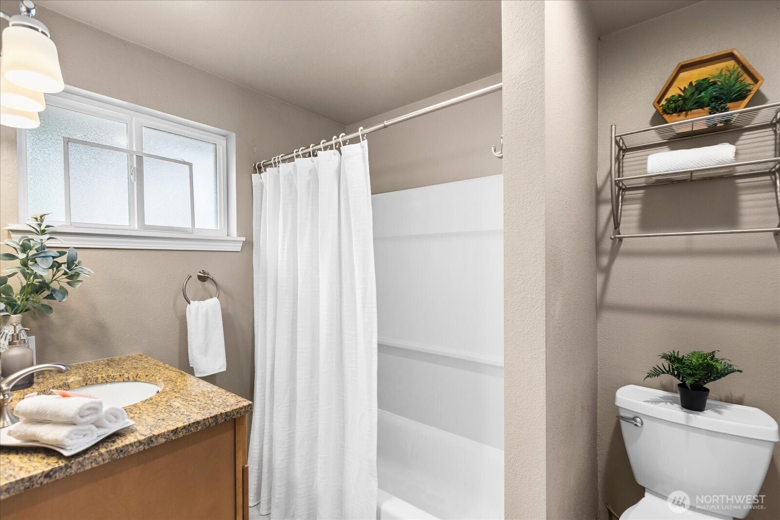 18015 12th Avenue NE, Shoreline, WA 98155