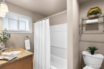 18015 12th Avenue NE, Shoreline, WA 98155 - Photo 24