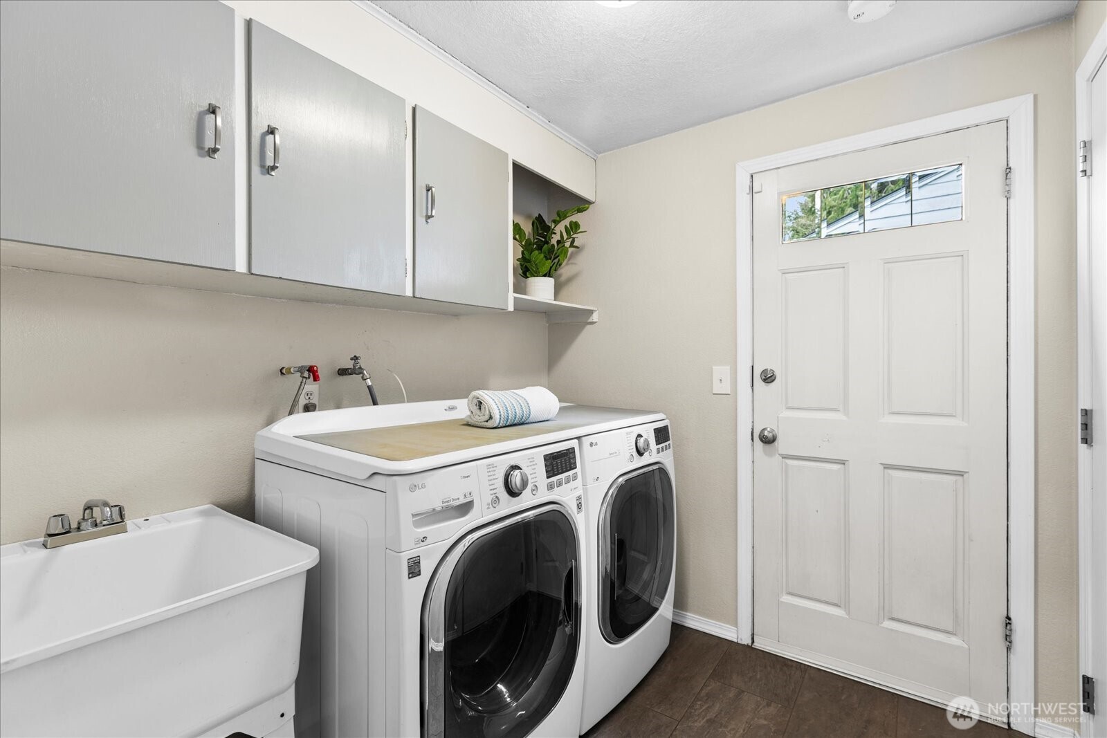 18015 12th Avenue NE, Shoreline, WA 98155