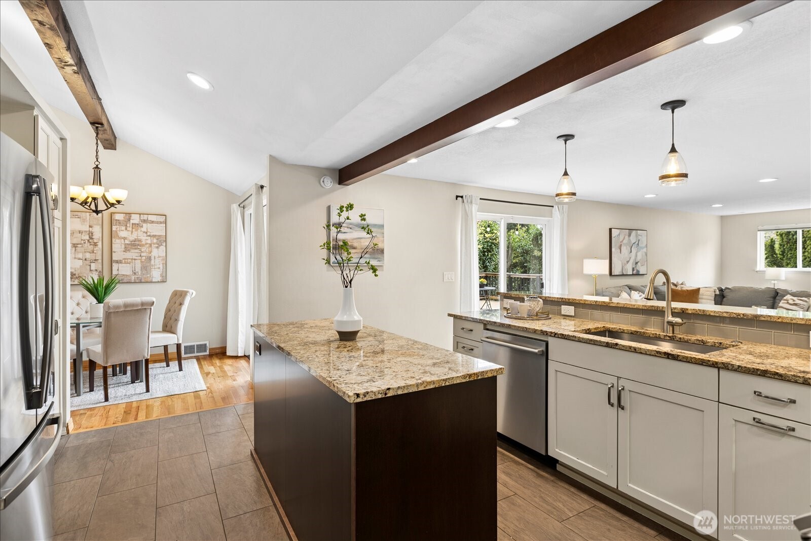 18015 12th Avenue NE, Shoreline, WA 98155
