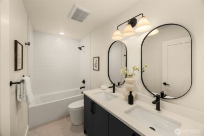 5204 Sand Point Way NE, Seattle, WA 98105 - Photo 16