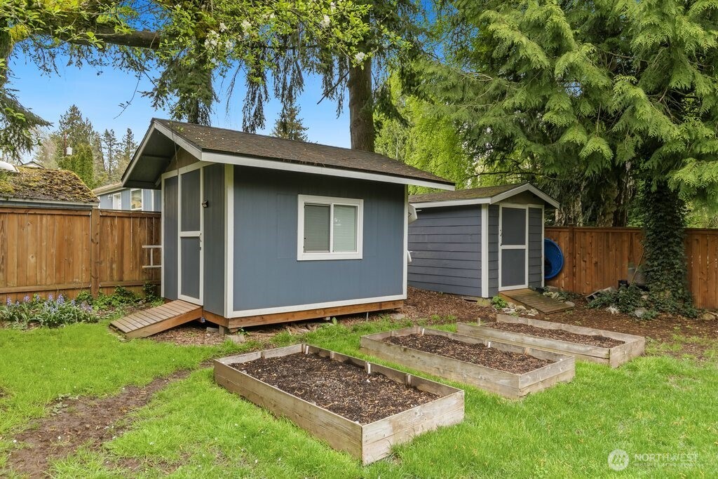 2122 N 128th Street , Seattle, WA 98133