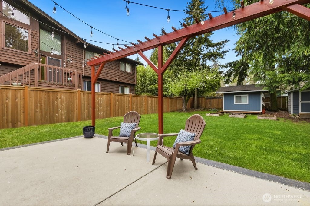 2122 N 128th Street , Seattle, WA 98133