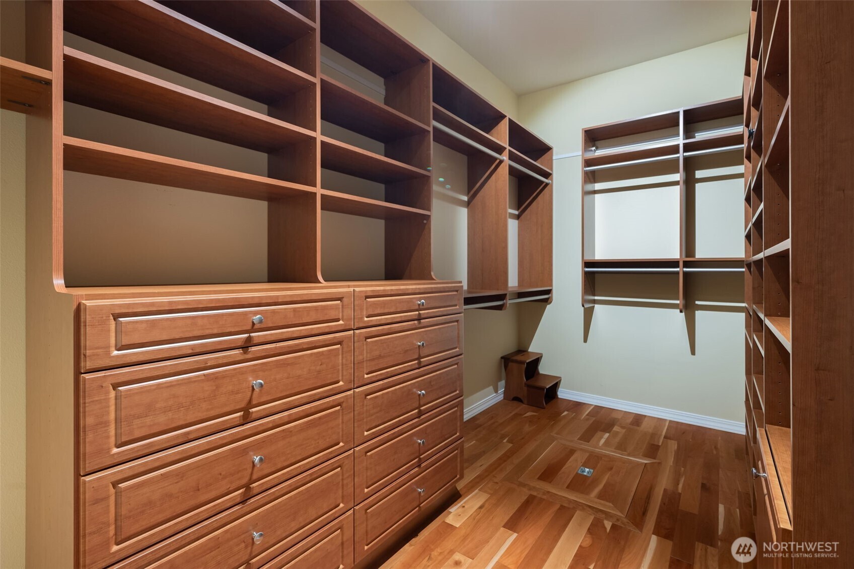 12428 NE 232nd Terrace , Redmond, WA 98053