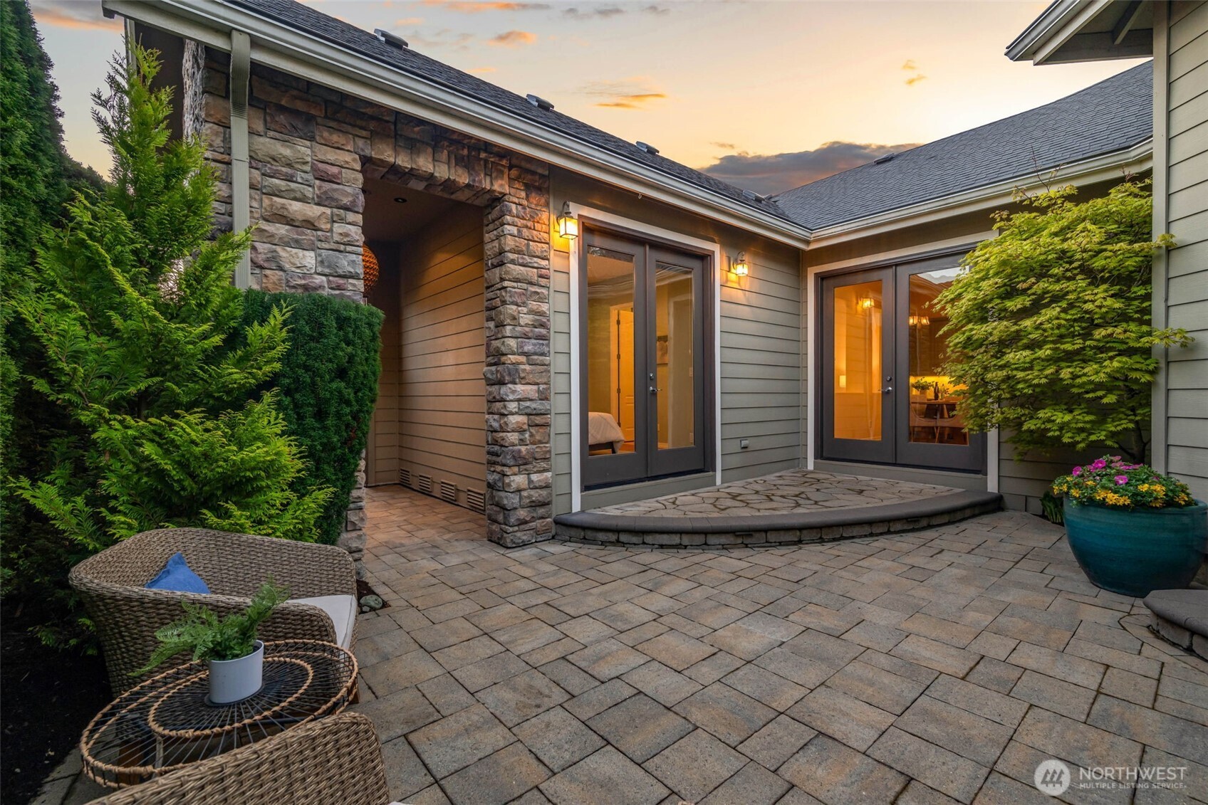 12428 NE 232nd Terrace , Redmond, WA 98053