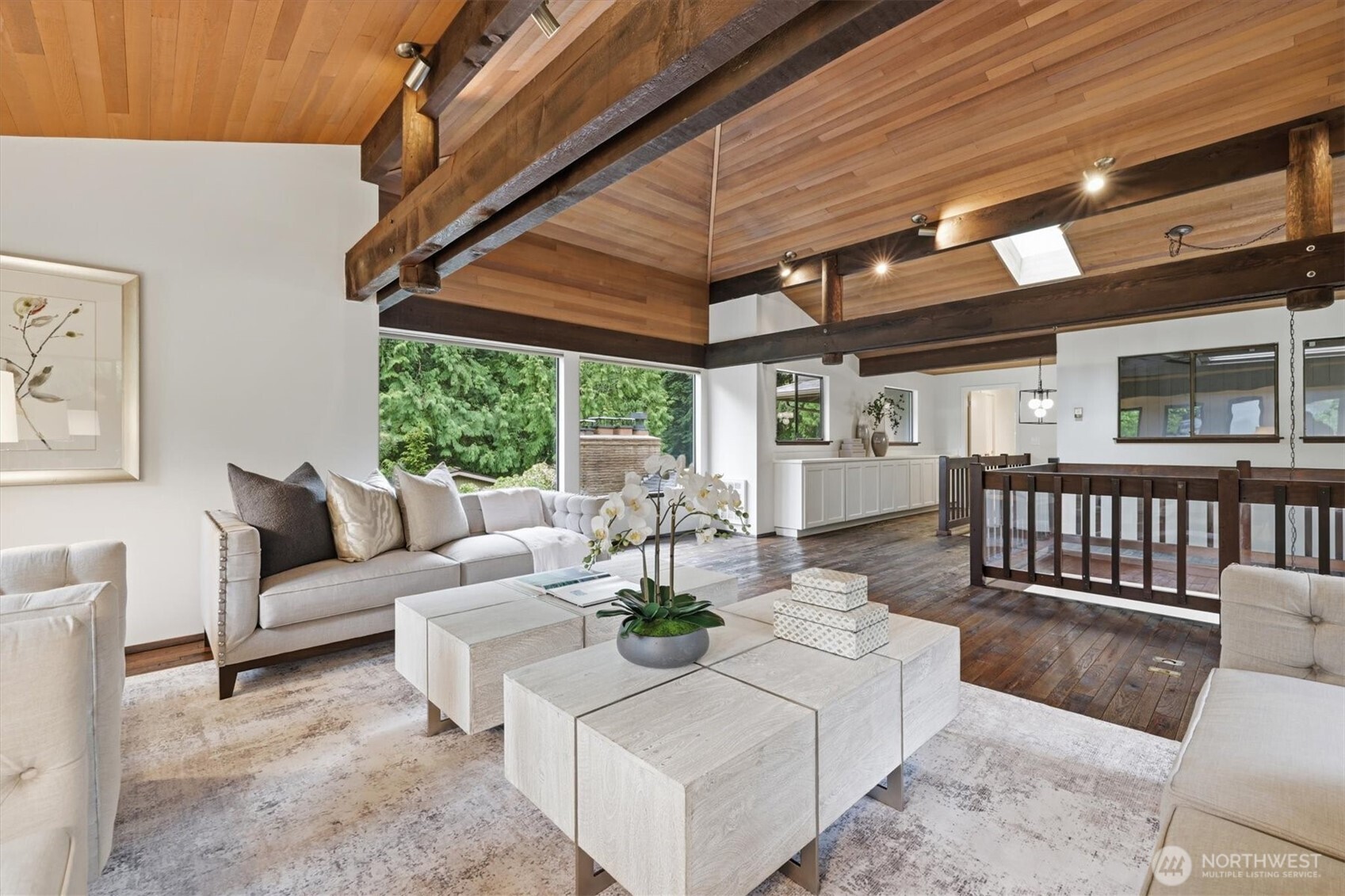 3531 NE 166th Street , Lake Forest Park, WA 98155-5424