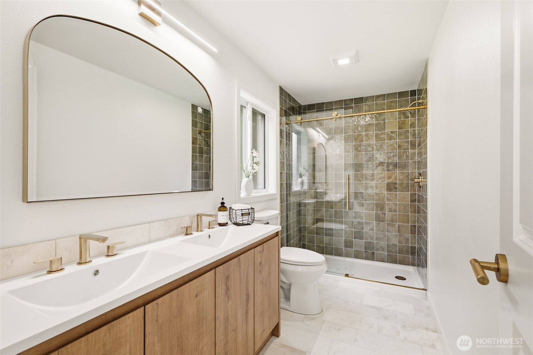 7702 54th Avenue NW, Gig Harbor, WA 98335