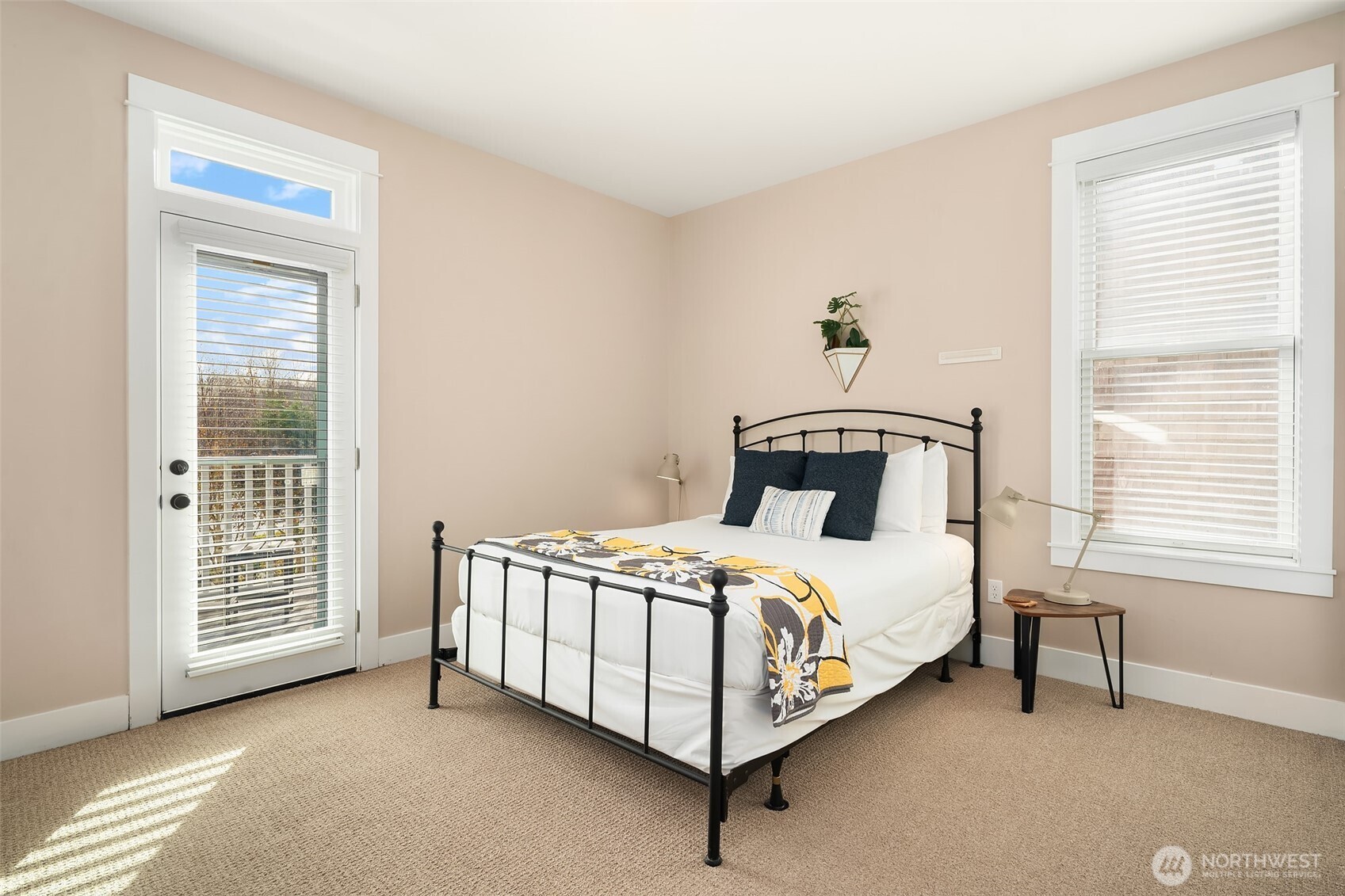 24 Float Lane , Pacific Beach, WA 98571