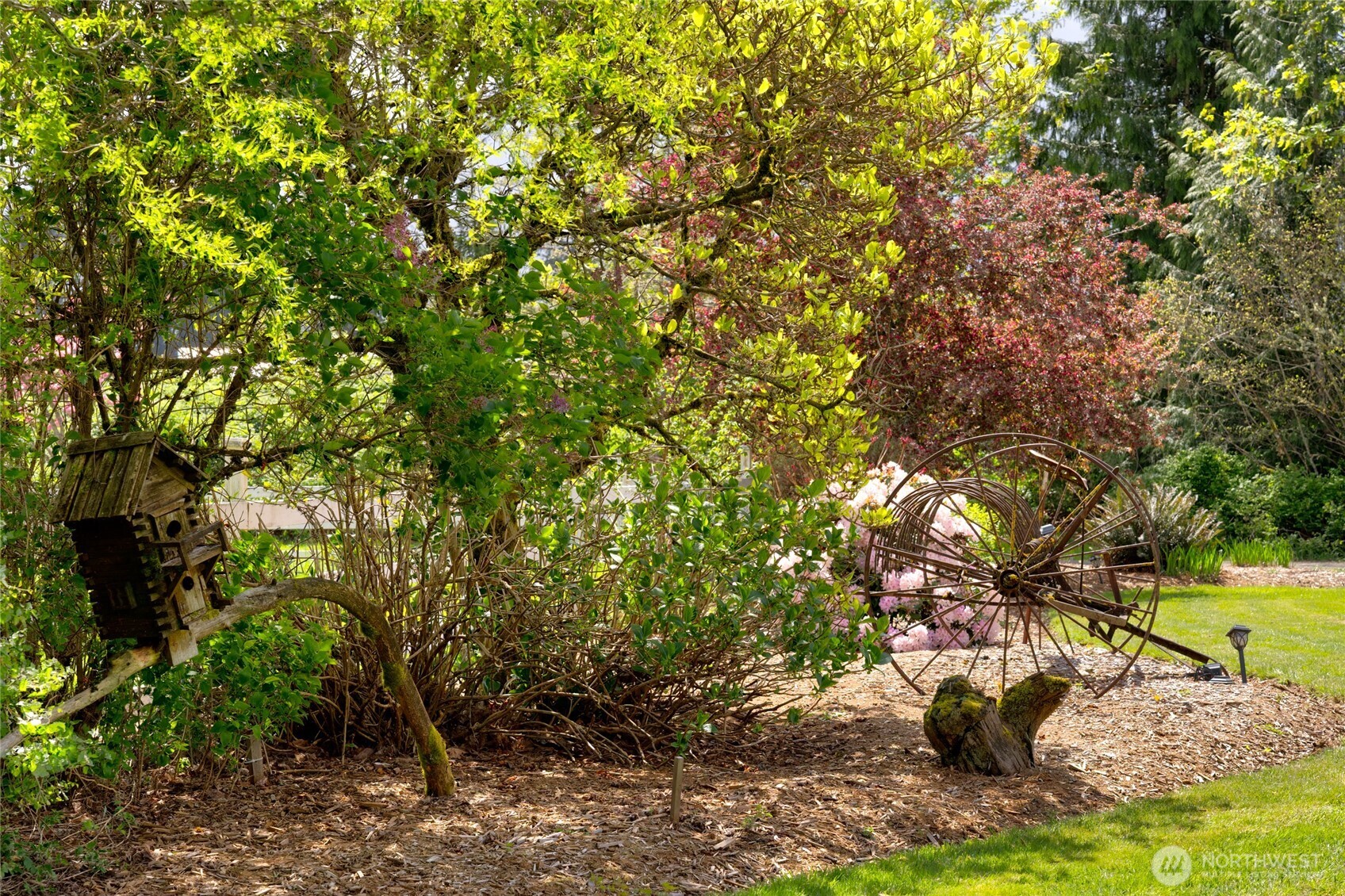 7492 Russell Road , Concrete, WA 98237