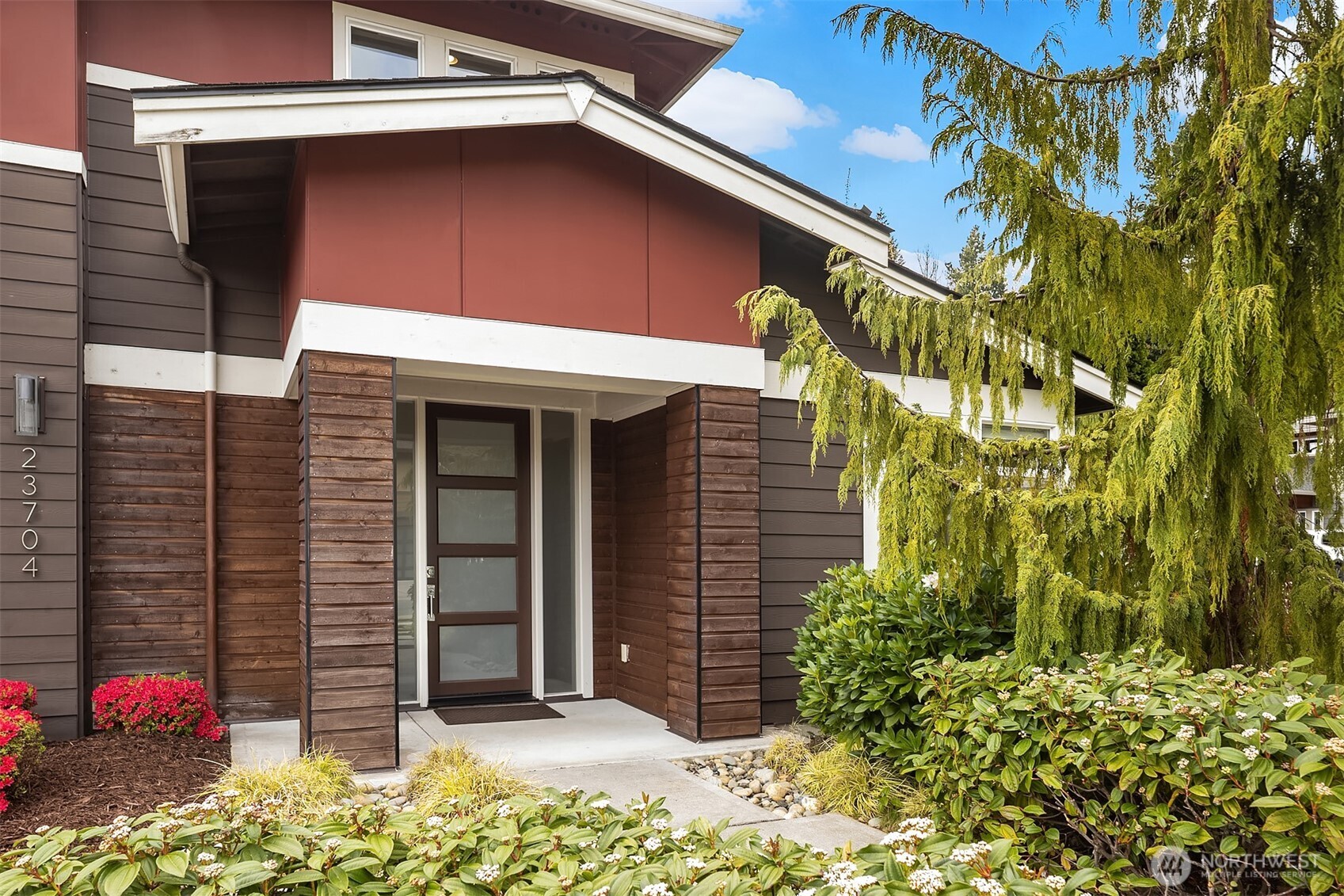 23704 105th Place W, Edmonds, WA 98020