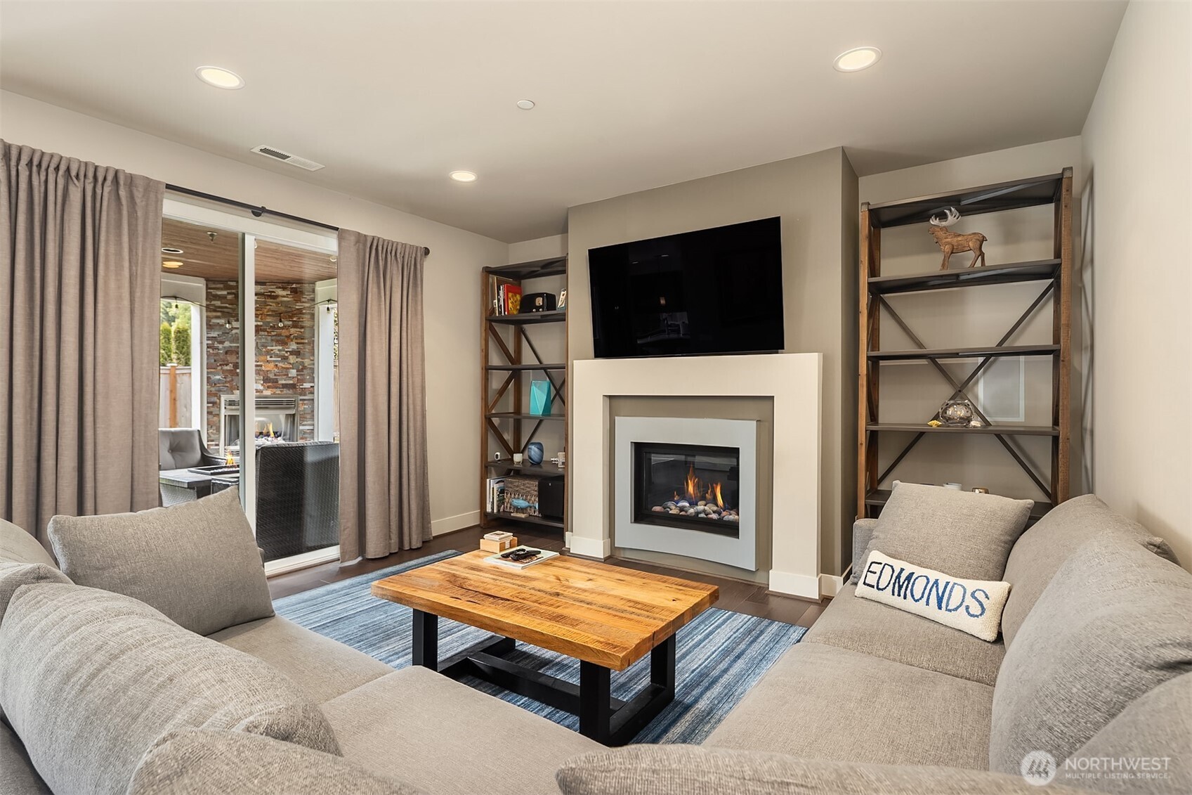 23704 105th Place W, Edmonds, WA 98020