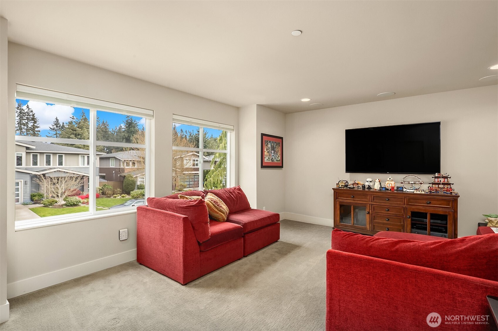 23704 105th Place W, Edmonds, WA 98020