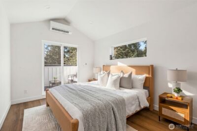 11011 Goodwin Way NE #B, Seattle, WA 98125 - Photo 12