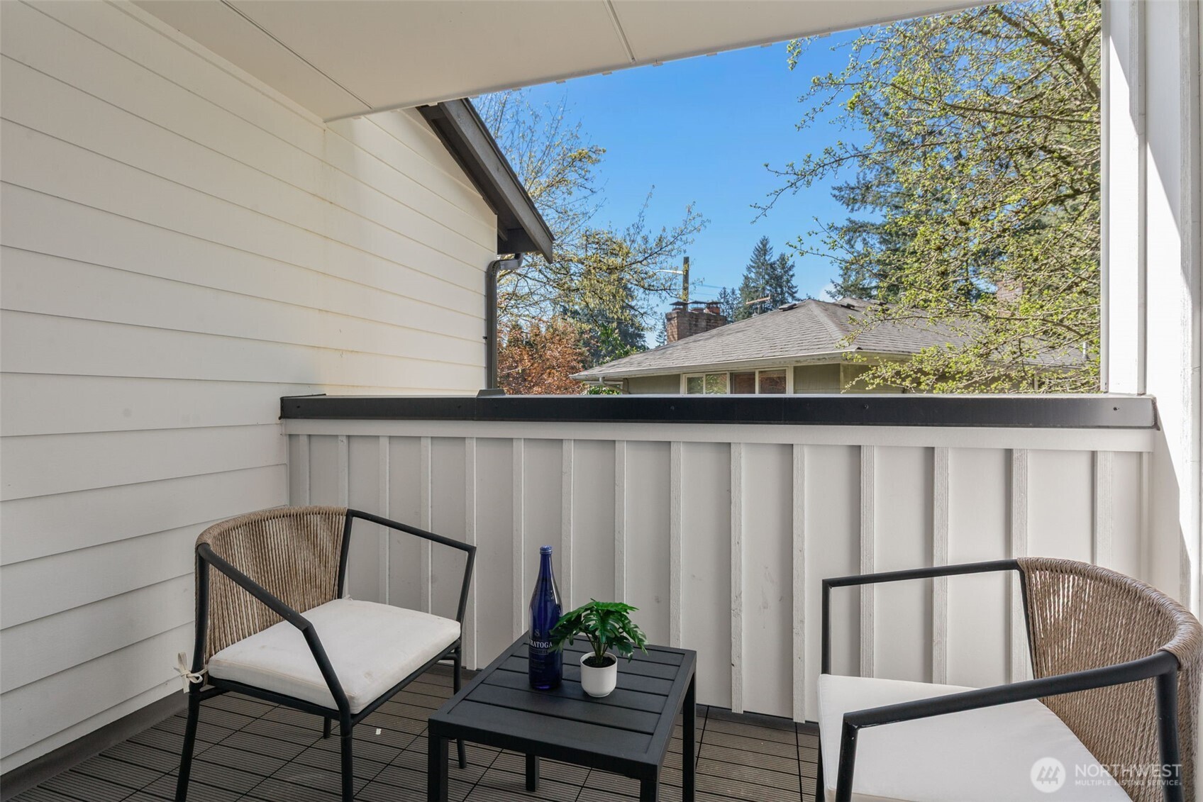 11011 Goodwin Way NE #B, Seattle, WA 98125