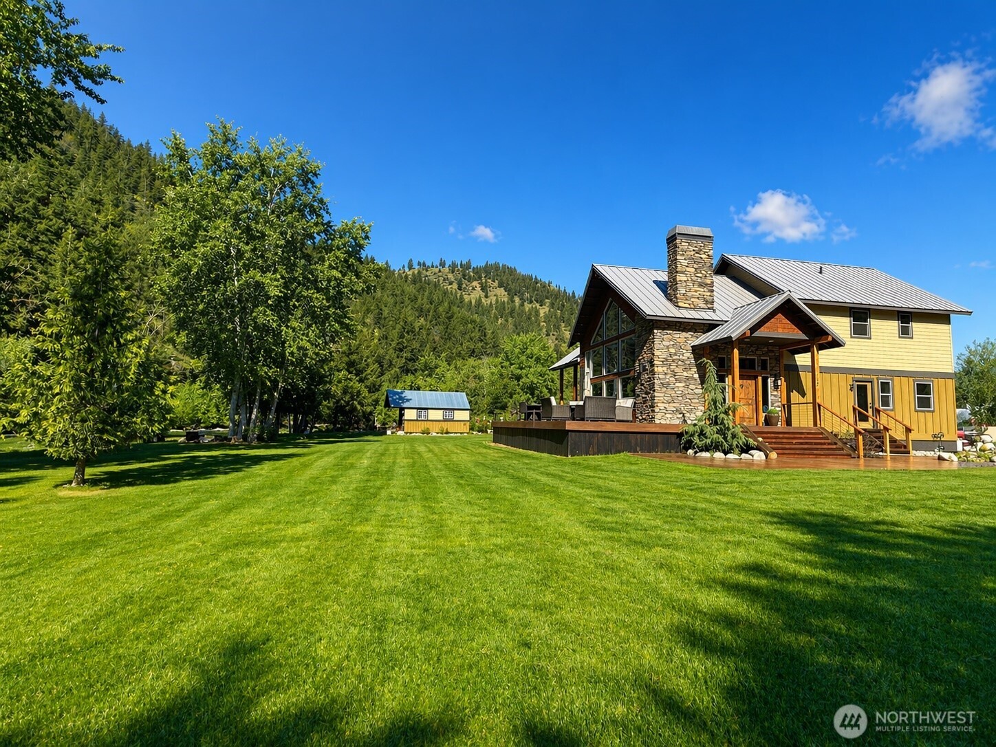 180 Country River Lane , Entiat, WA 98822