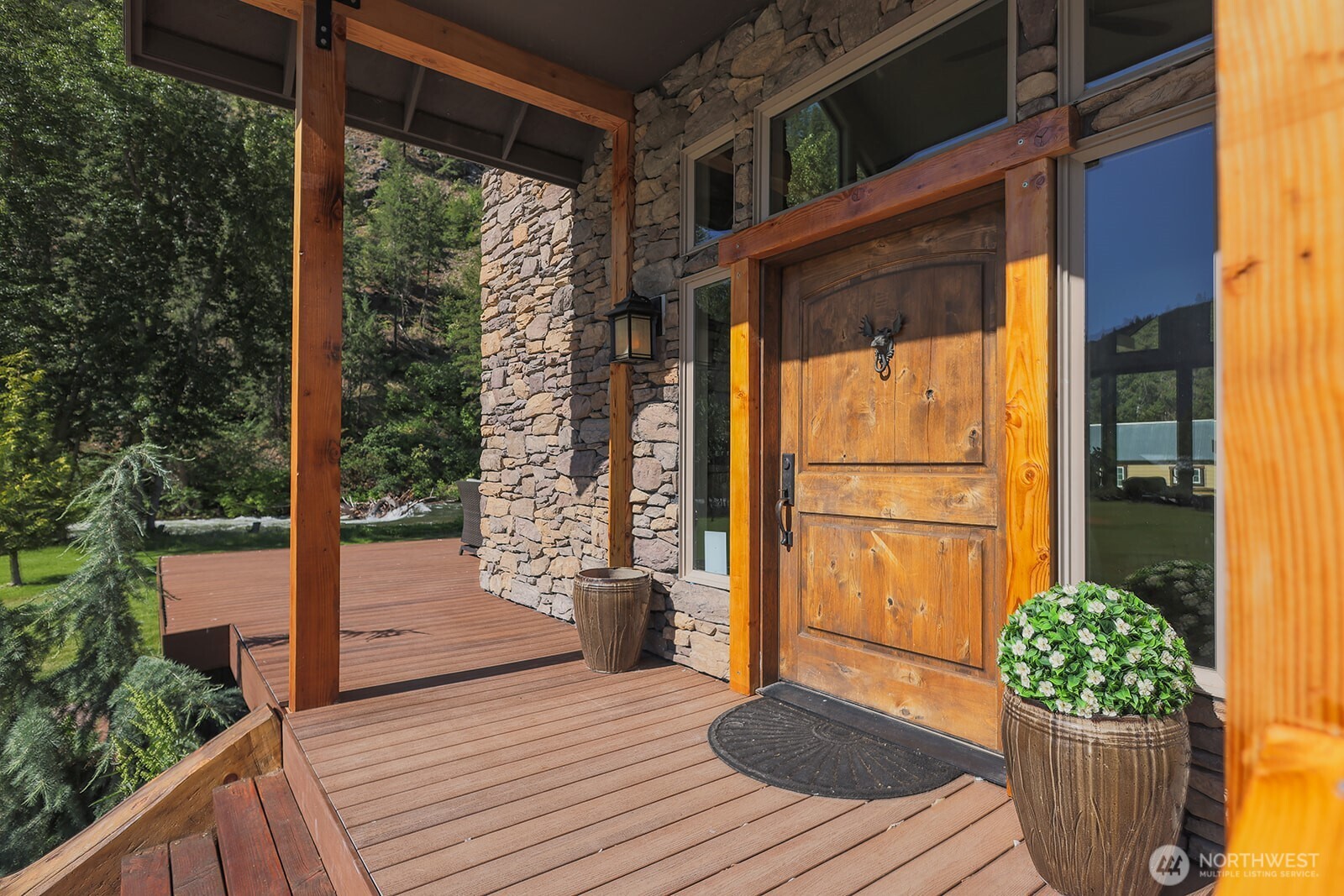 180 Country River Lane , Entiat, WA 98822