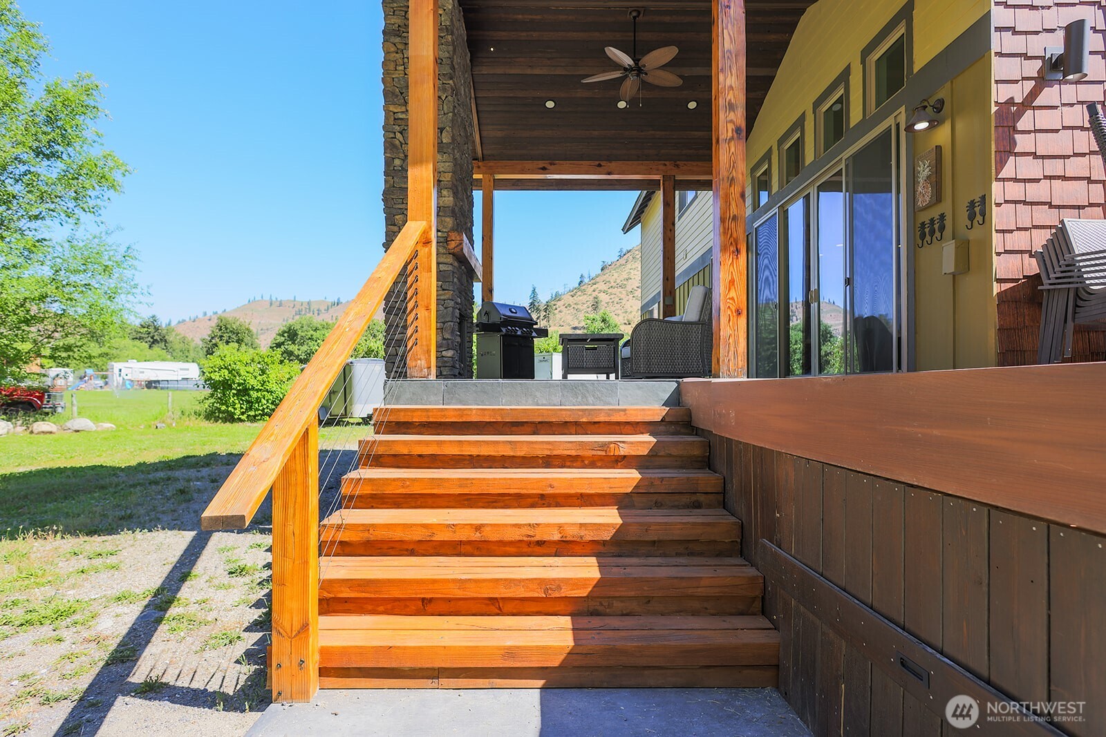 180 Country River Lane , Entiat, WA 98822