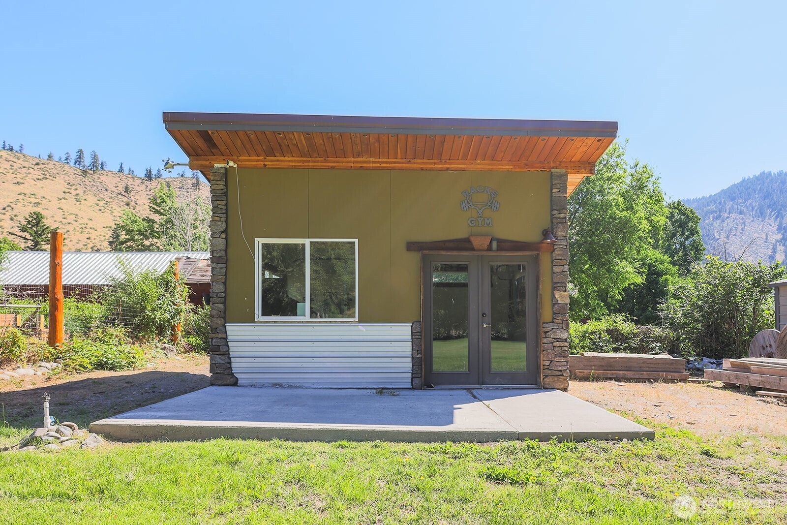 180 Country River Lane , Entiat, WA 98822