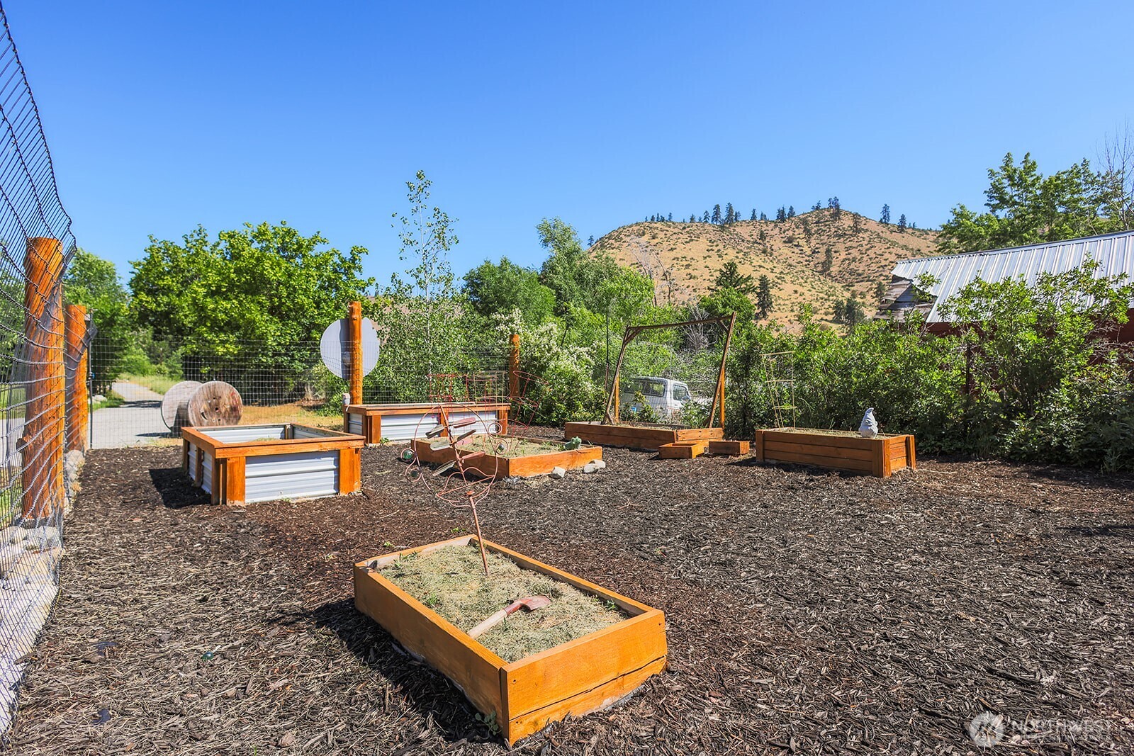 180 Country River Lane , Entiat, WA 98822