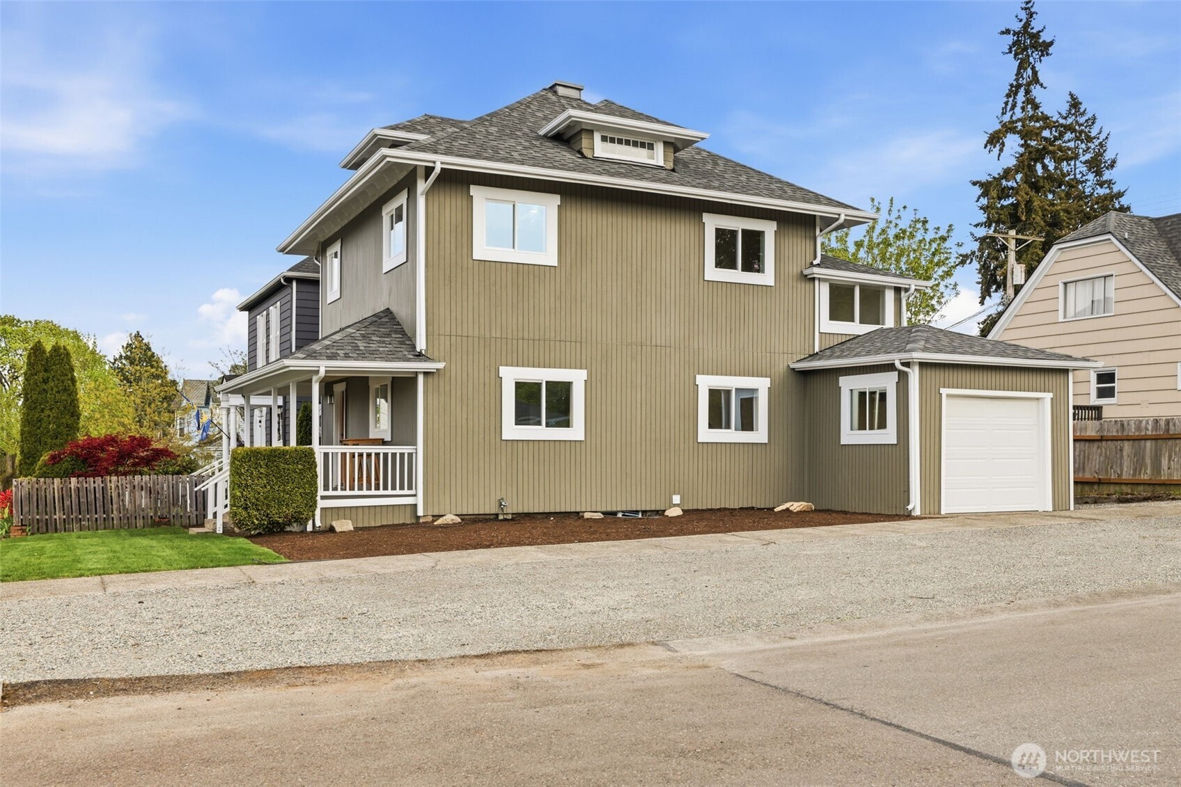 424 S Wright Avenue , Tacoma, WA 98418