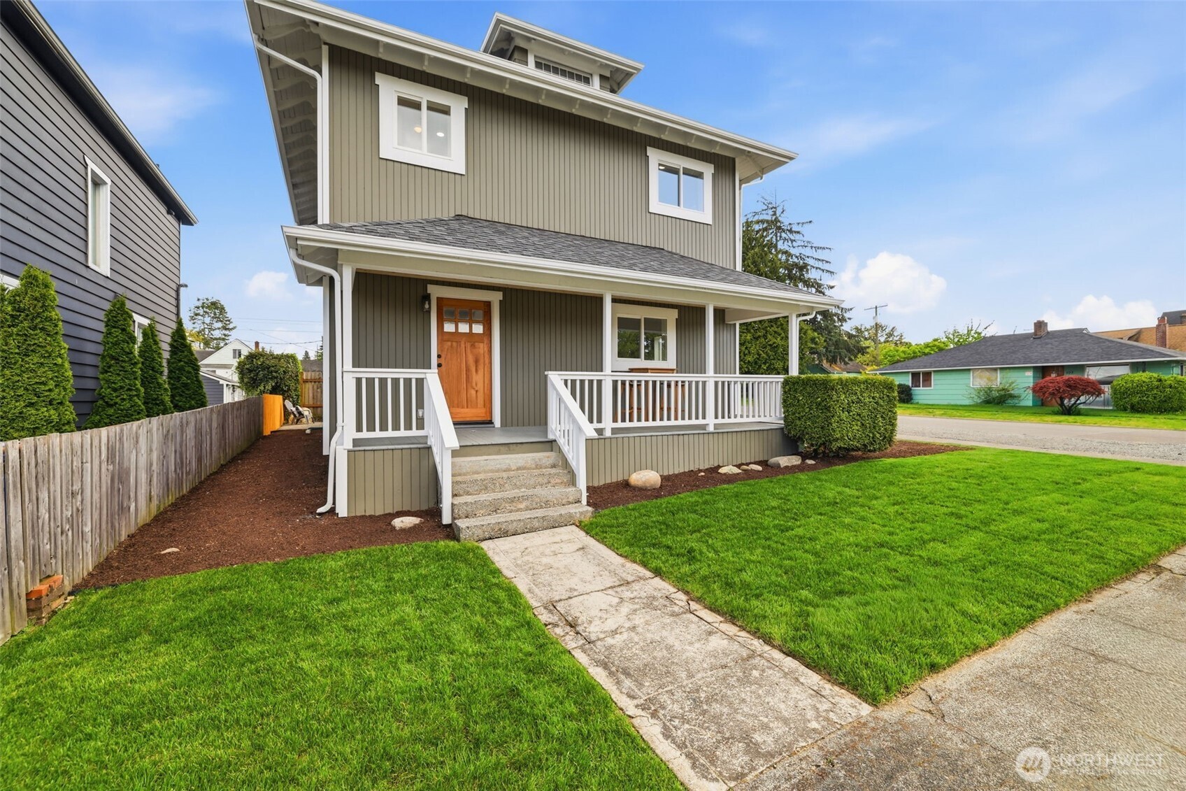 424 S Wright Avenue , Tacoma, WA 98418