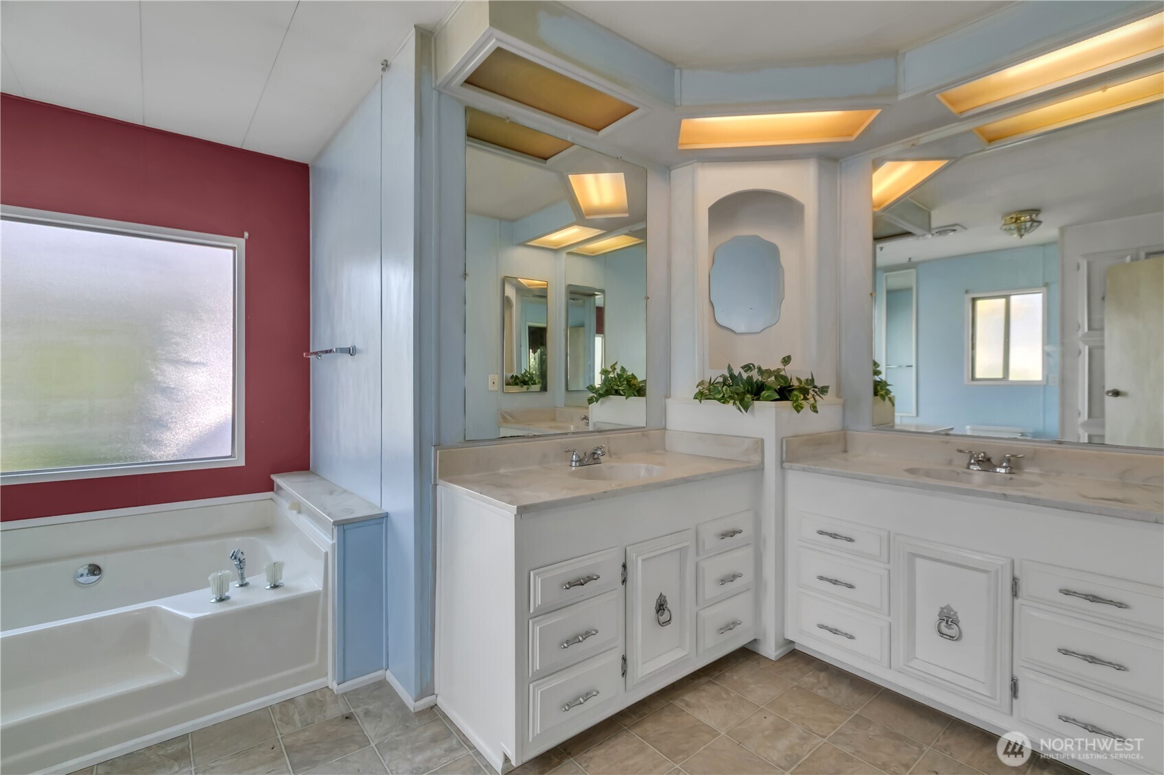 2500 S 370th Street #117, Federal Way, WA 98003