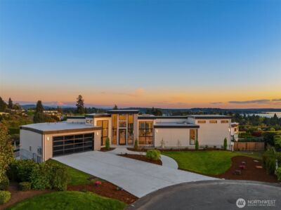 1810 91st Place NE, Clyde Hill, WA 98004 - Photo 1