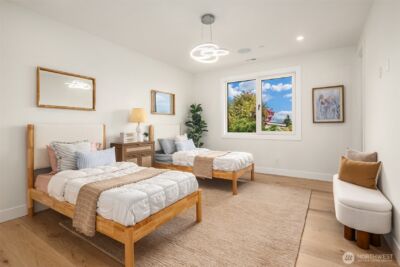 1810 91st Place NE, Clyde Hill, WA 98004 - Photo 26