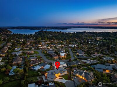 1810 91st Place NE, Clyde Hill, WA 98004 - Photo 40