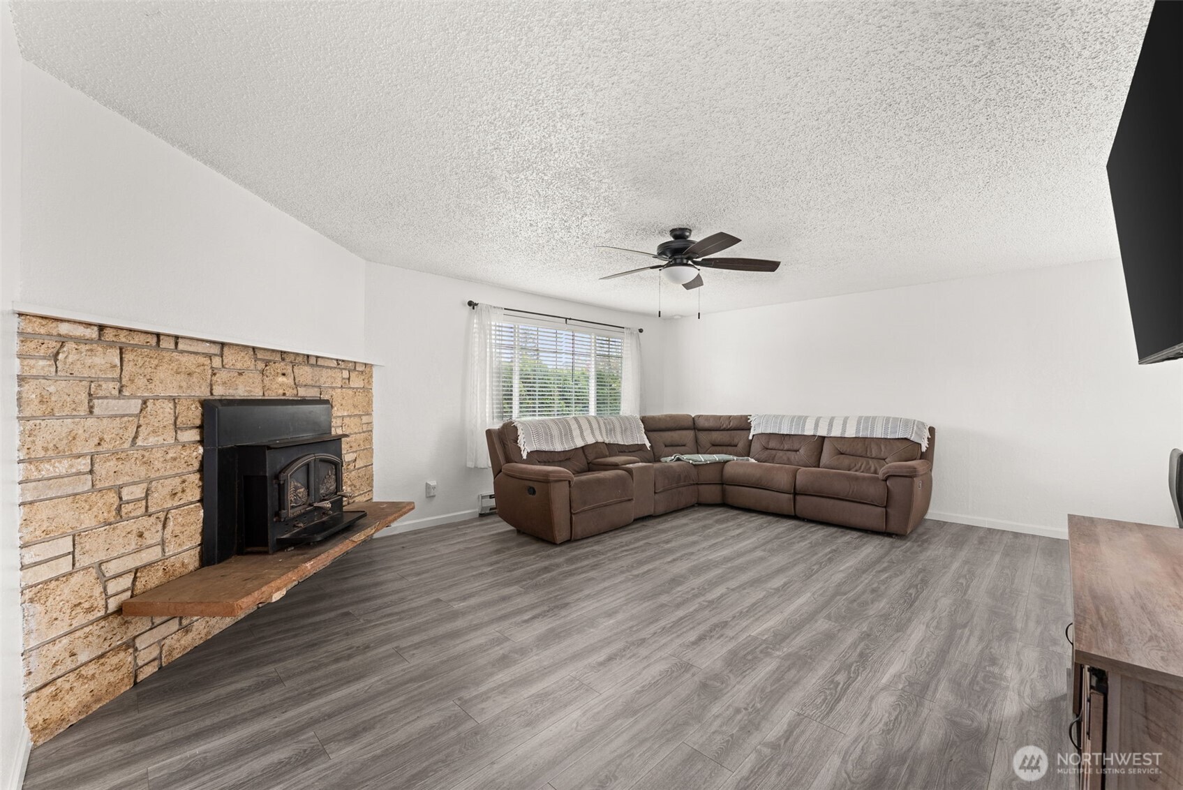 103 Hillcrest Drive , Elma, WA 98541