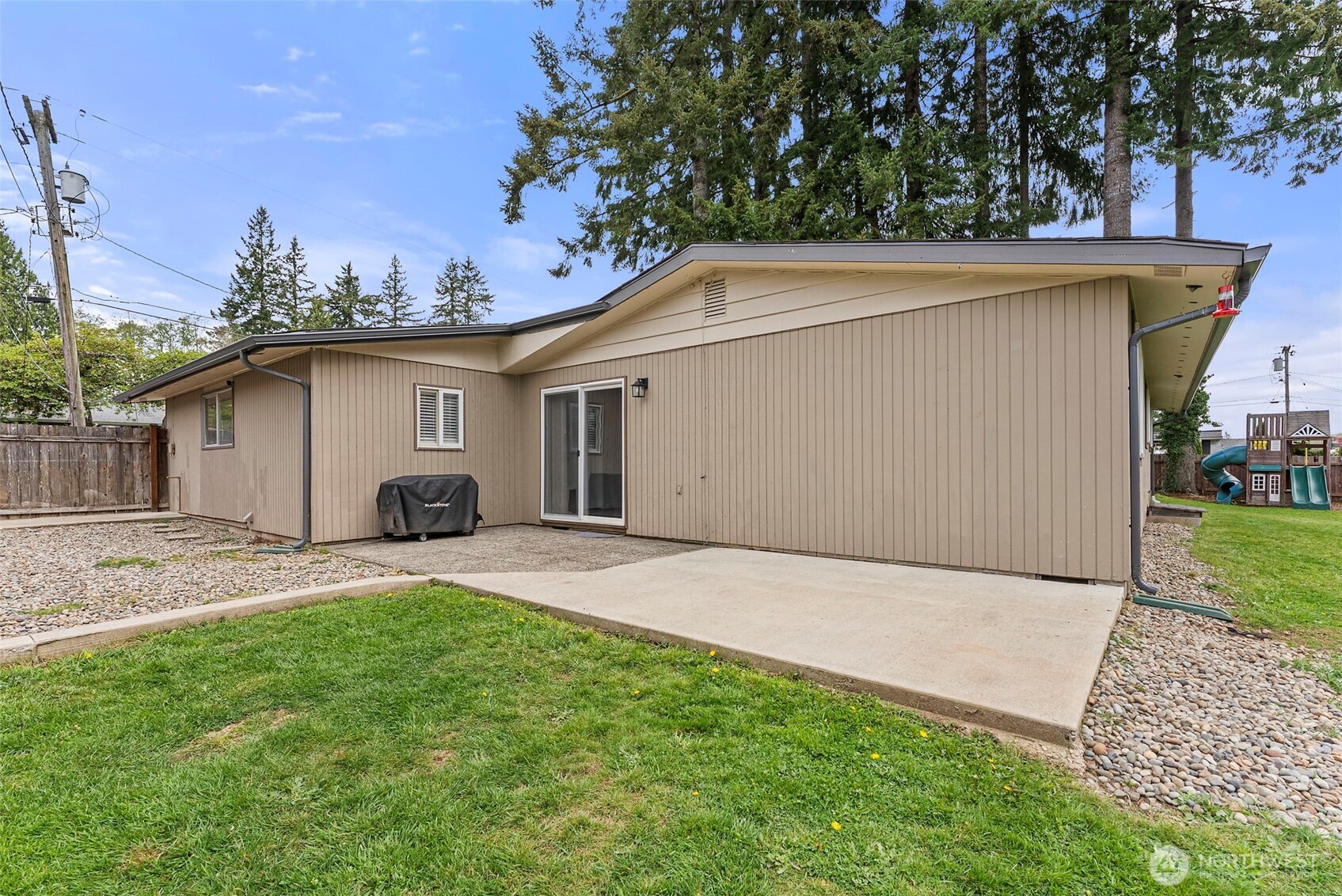 103 Hillcrest Drive , Elma, WA 98541