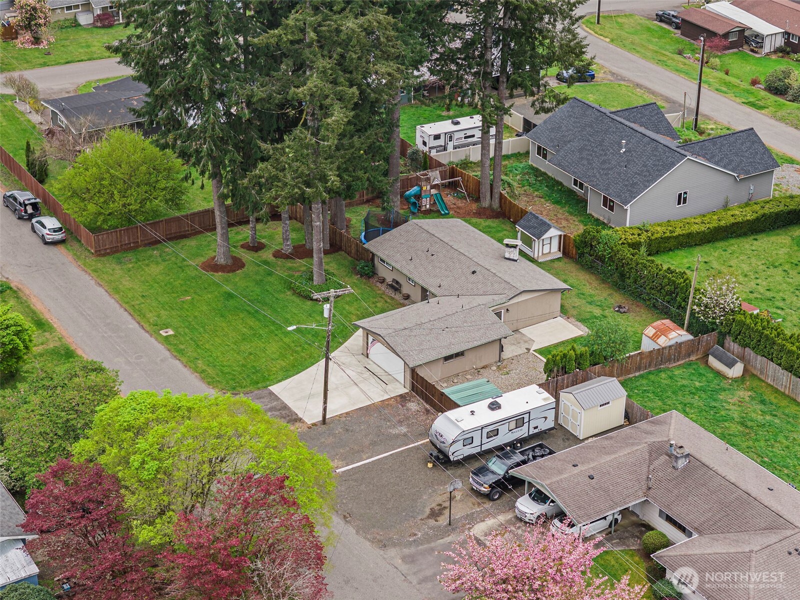 103 Hillcrest Drive , Elma, WA 98541