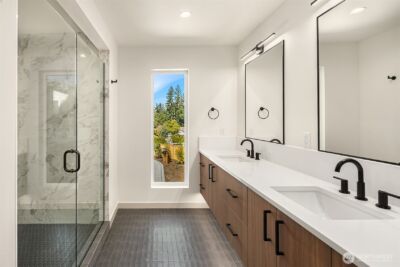 12249 NE 66TH Street , Kirkland, WA 98033 - Photo 23