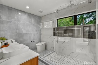 10823 SE 12th Street , Bellevue, WA 98004 - Photo 22