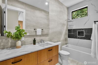 10823 SE 12th Street , Bellevue, WA 98004 - Photo 24