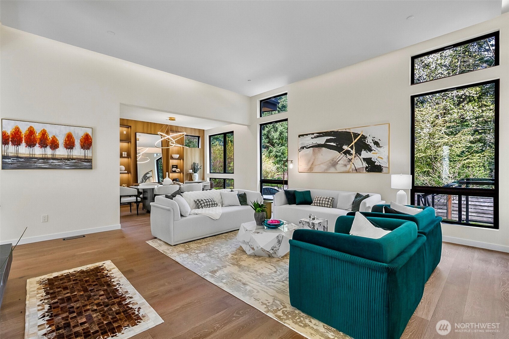 10823 SE 12th Street , Bellevue, WA 98004