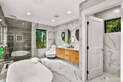 10823 SE 12th Street , Bellevue, WA 98004 - Photo 35