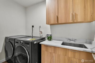 10823 SE 12th Street , Bellevue, WA 98004 - Photo 38