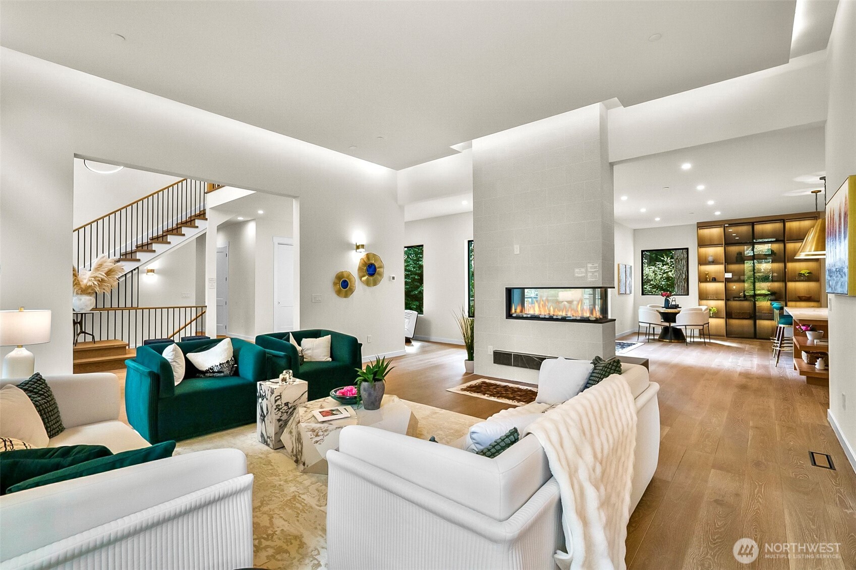 10823 SE 12th Street , Bellevue, WA 98004