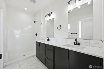 1259 E Mt Hood Street , Othello, WA 99344 - Photo 4