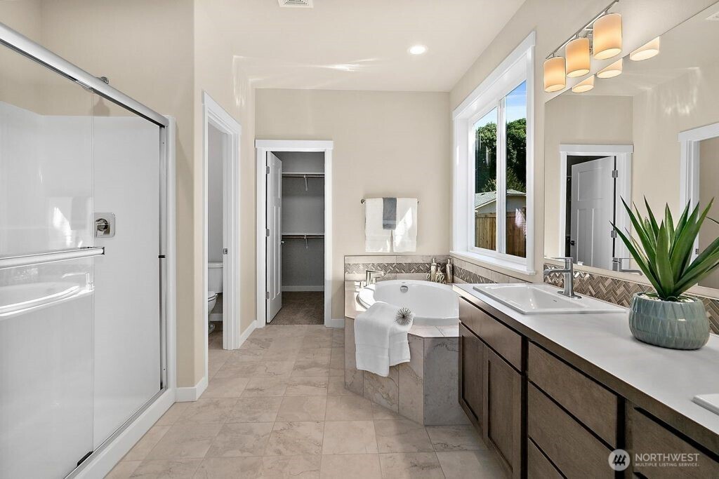 7375 Mirasett Street SW, Tumwater, WA 98512