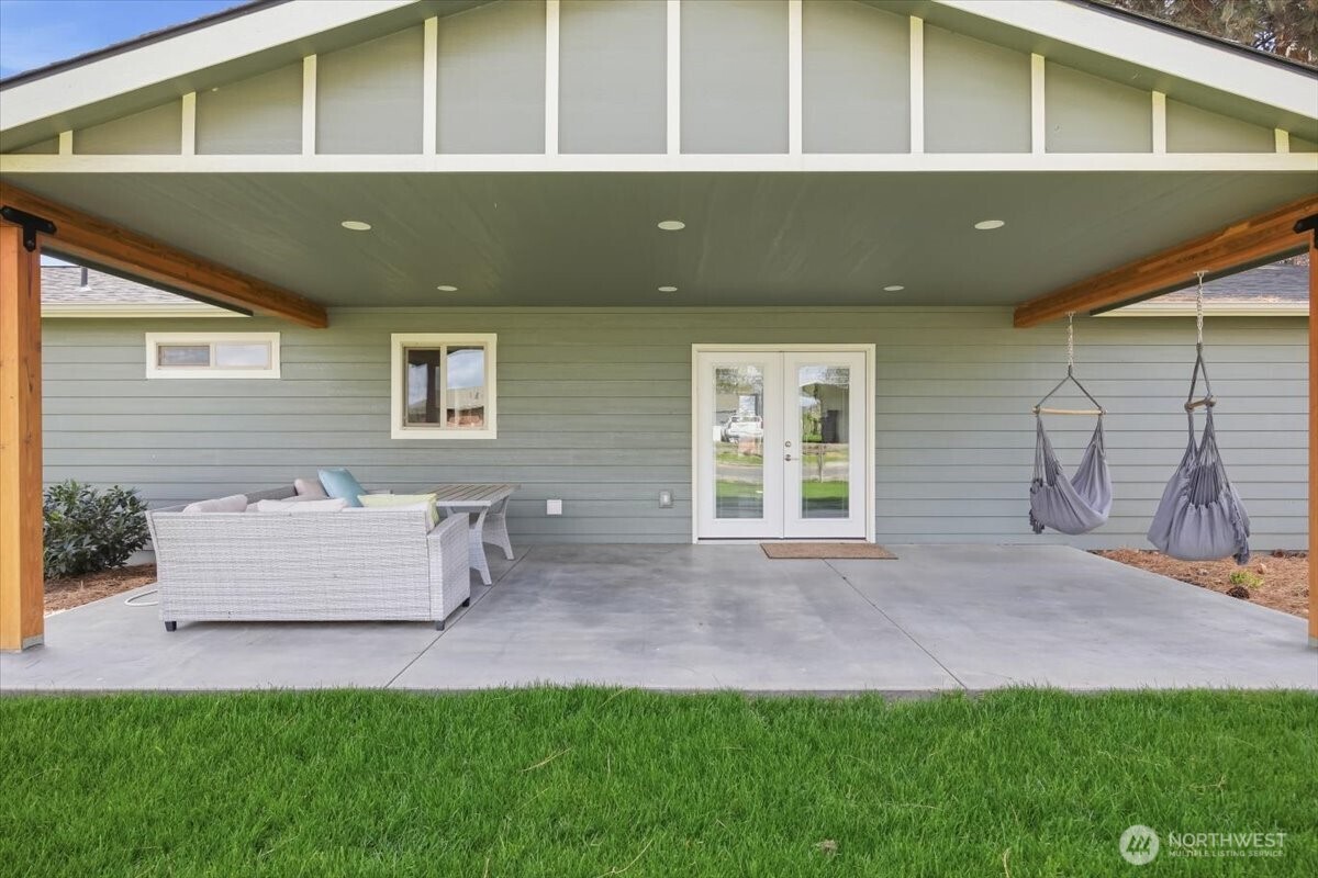 919 Stanley Drive , College Place, WA 99324