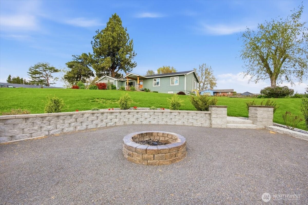 919 Stanley Drive , College Place, WA 99324